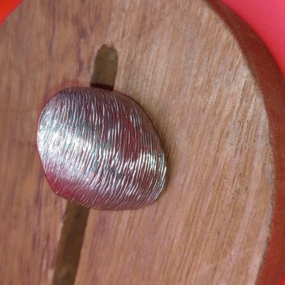 Statement Ring - Picture 2 of 4